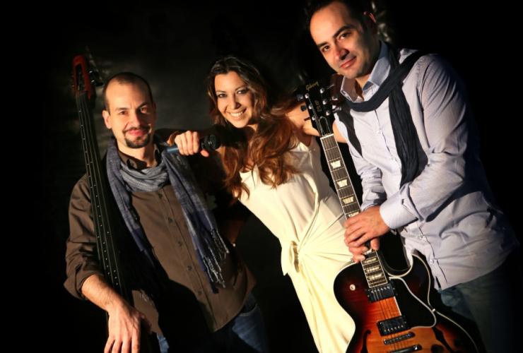 Alma Sonida Trio acustico BossaSwingPop Napoli Musiqua