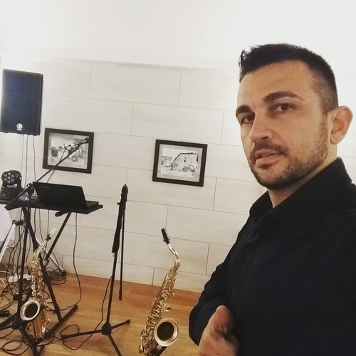 Francesco DIMOTTA "One Man Band" Pianobar,Animazione,Karaoke,Dj L'Aquila Musiqua