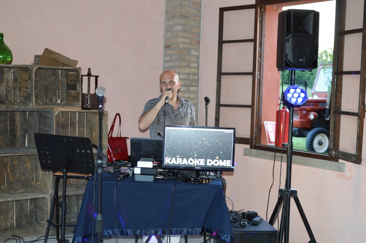 dome77 Cantante di basi, karaoke dj Reggio Emilia Musiqua